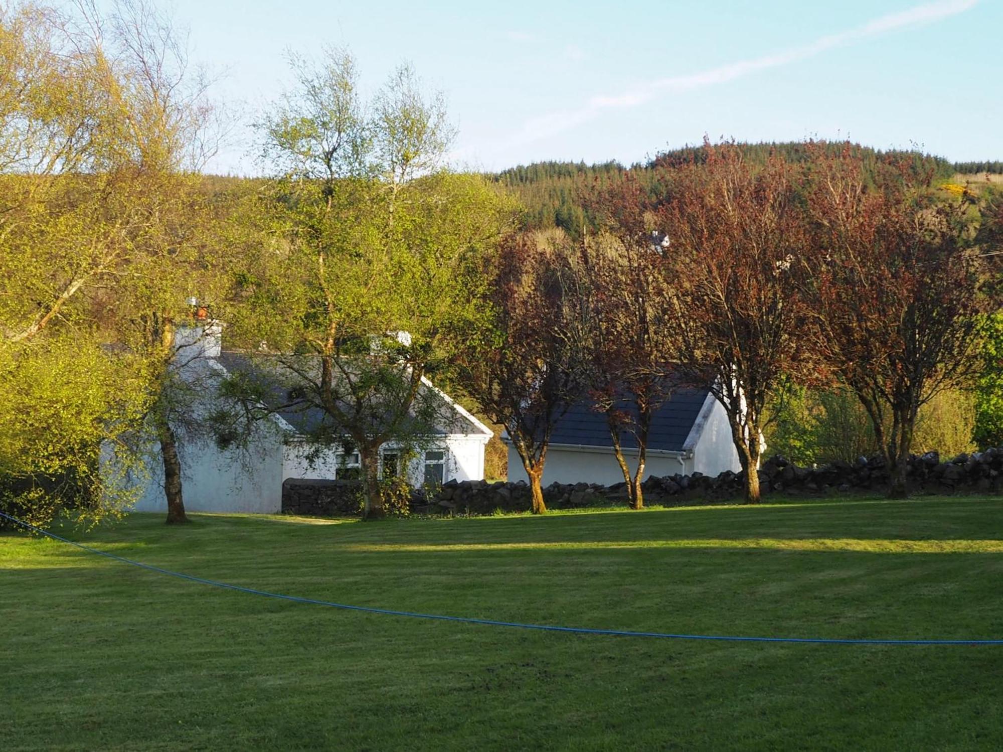 The Cottage @ Burkedale House Corofin  Exterior photo